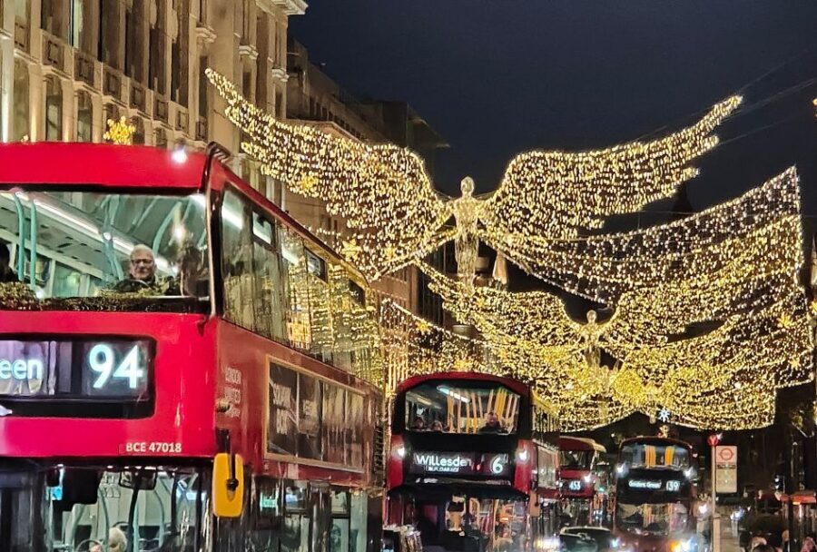 London Christmas Sparkle Walking Tour Small Group - Key highlights worth prioritizing