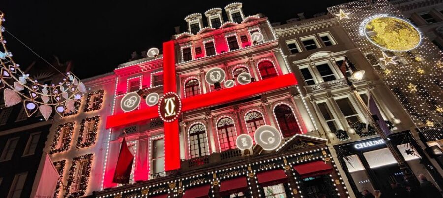 London Christmas Sparkle Walking Tour Small Group - Carnaby and Covent Garden: festive shopping streets plus a London-sized Christmas tree
