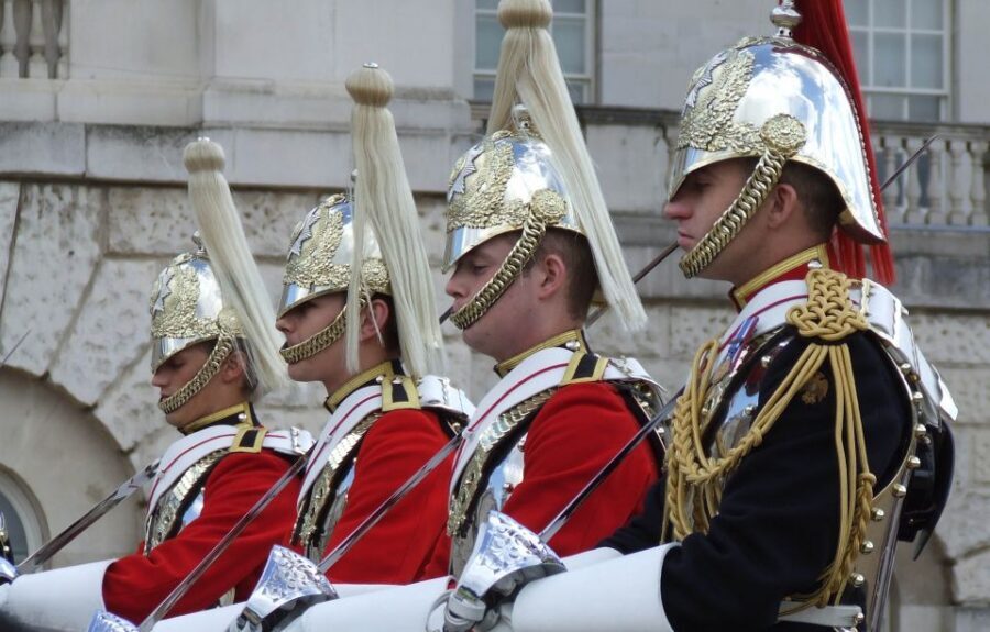 London: City Tour with River Cruise & London Eye - Buckingham Palace Changing of the Guard: when you can expect it