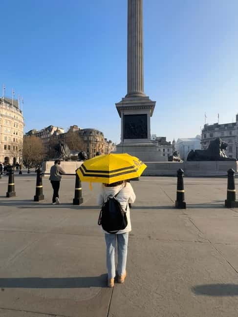 London: Essential Tour and Changing of the Guard, in Spanish - Whitehall and Horse Guards Parade: tradition you can actually see