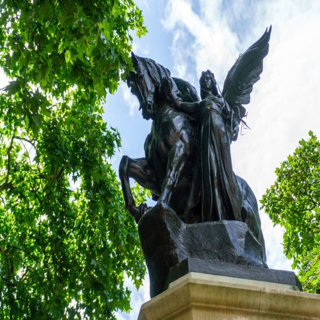 London Family-Friendly Walking Tour with Fun Activities - The 3-hour upgrade: London Eye timed tickets that save your sanity