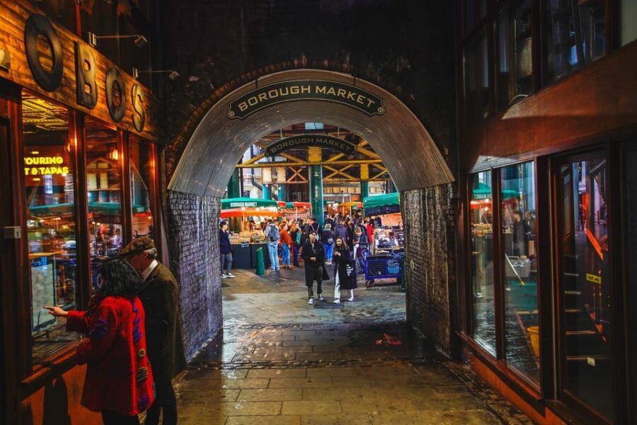 London: Family Harry Potter Movie Locations Tour (Private) - Palace Theatre and Leicester Square: stage magic plus big-screen London