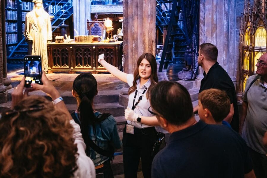 London: Fully-Guided Making of Harry Potter Tour - Getting to Warner Bros: Euston War Memorial start and the train rhythm