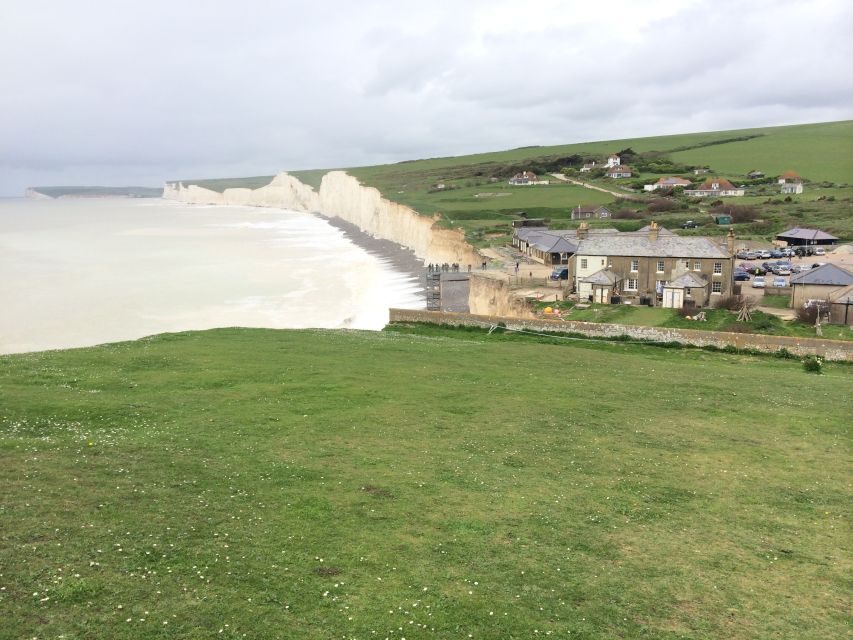 London: Guided Day Trip to Brighton and Seven Sisters - Hove and the coast beyond the main strip