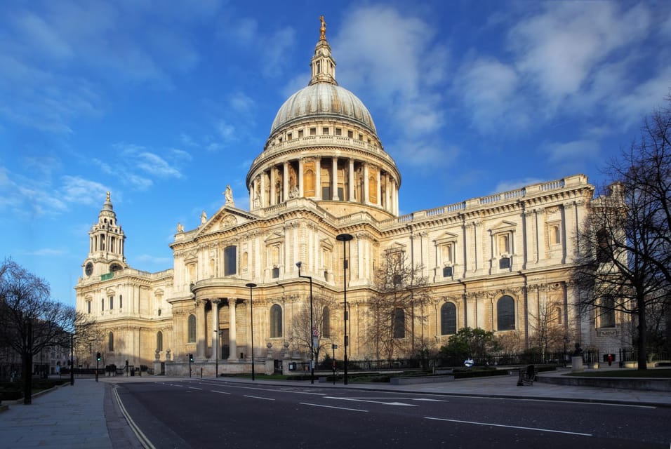 London: Guided Sightseeing Tour on a Vintage Open-Top Bus - The Live Guide Advantage: Stories, Humor, and Real Context
