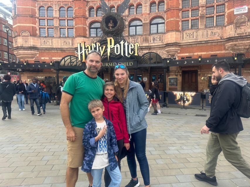 London: Harry Potter Black Cab Tour with Hotel Pick Up - Meeting Up: Central London Hotel Pickup That Saves Time