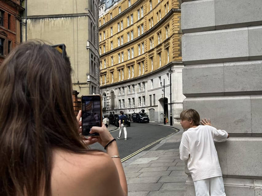 London: Harry Potter Walking Tour and Tower Bridge Ticket - Meeting at King’s Cross: Platform 9 ¾, Parcel Yard, and the Photo-Queue Reality