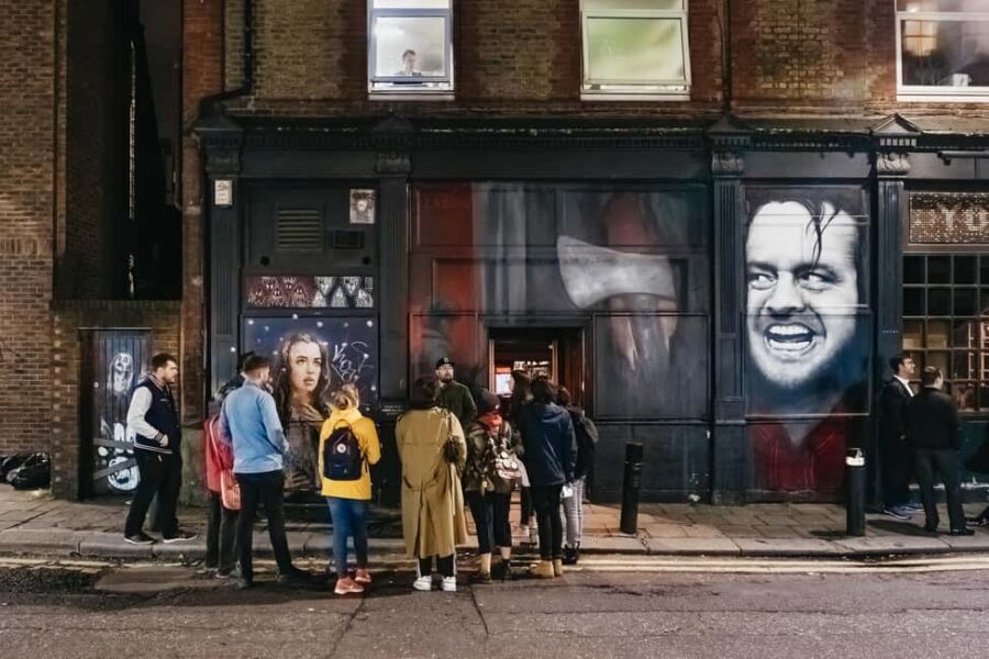 London: Jack the Ripper Tour - Where you start: St Marys Whitechapel Church Memorial and a fast orientation