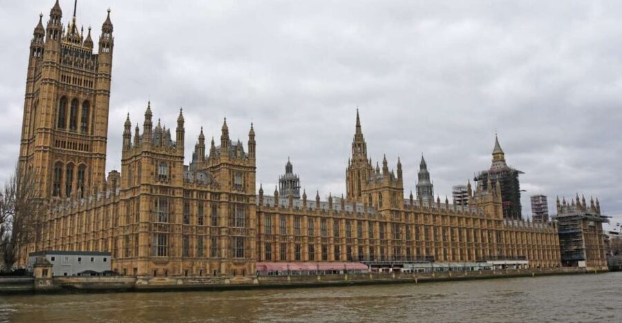 London: Kew to Westminster River Thames Cruise - Westminster Pier and the Palace area: how to turn the cruise into sightseeing