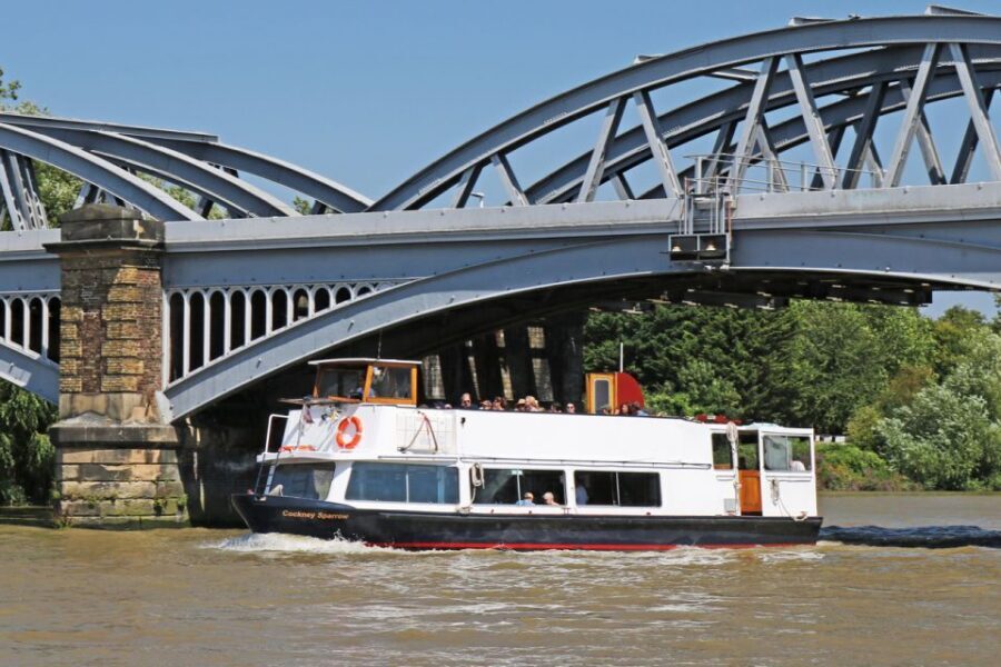 London: Kew to Westminster River Thames Cruise - Kew-side pairings: Royal Botanic Gardens and Kew Palace plans