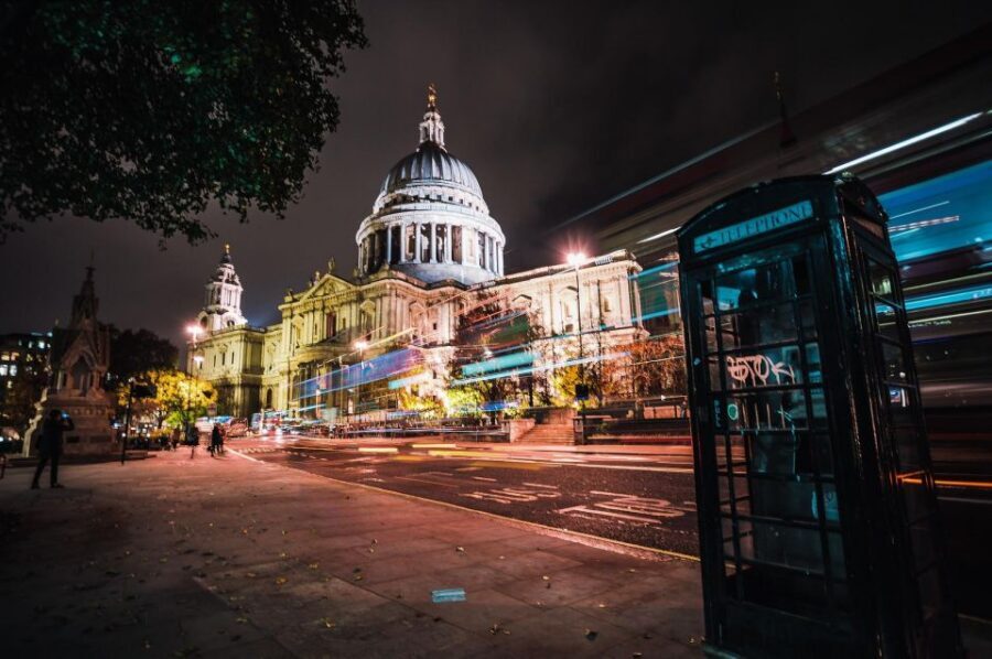 London: Lights & Sights Of London: 30+ London Sights At Dusk - What to bring so you’re comfortable (and not stuck)