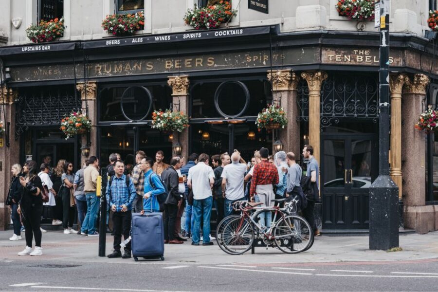 London: Markets, Street Art, and Camden Town Walking Tour - The metro transfer: keeping the tour efficient