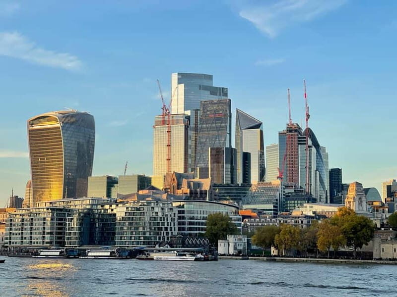 London: Modern Architecture & Building Guided Walking Tour - Walking modern London the smart way: Thames to the Square Mile