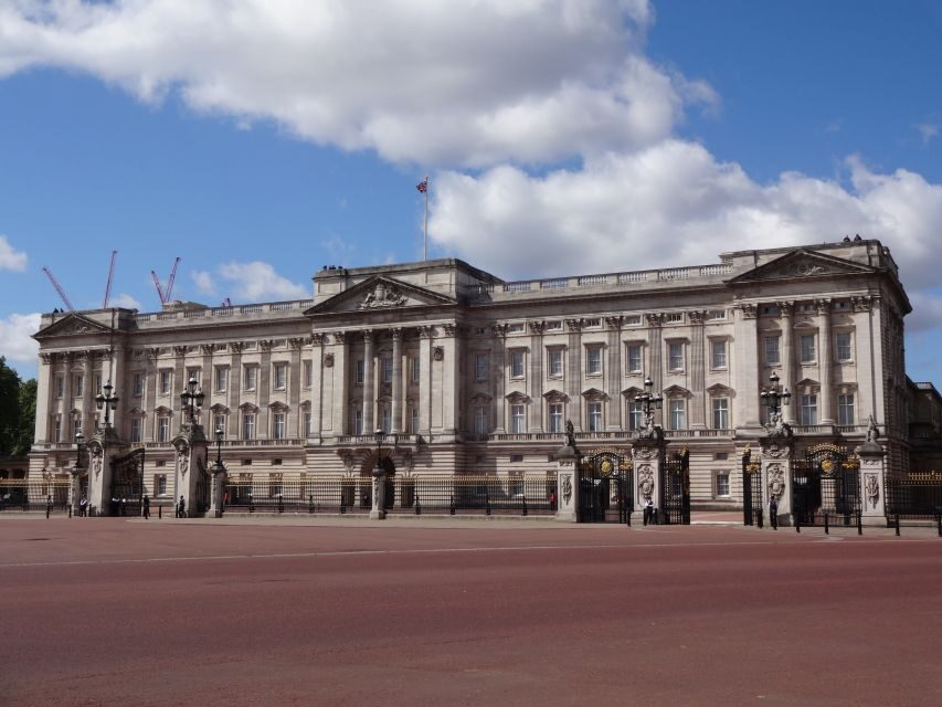 London Must-See 3 Hours Walking Tour - What you’re really buying with this $580 group price