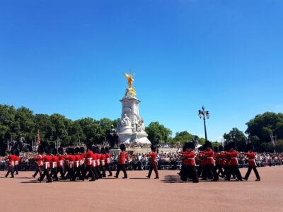 London: Palaces and Parliament Walking Tour - Royal Parks to Buckingham Palace: When the Ceremony Adds Real Drama