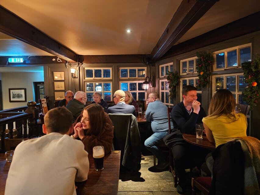 London: Pilgrims and Pirates Historical Pub Tour - Following the River from Dead Man’s Hole Toward Execution Dock