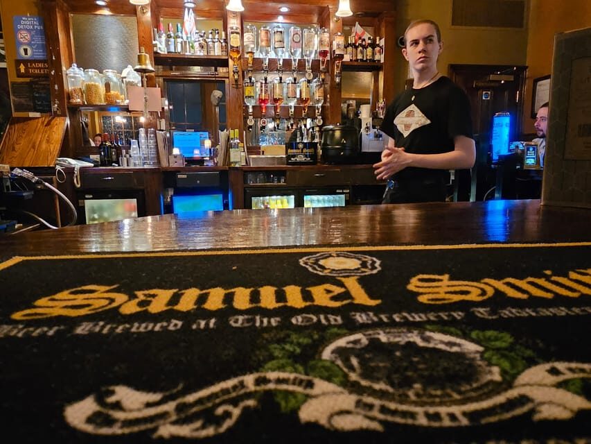 London: Pilgrims and Pirates Historical Pub Tour - Four Riverside Pubs: How the Beer Stops Improve the Story