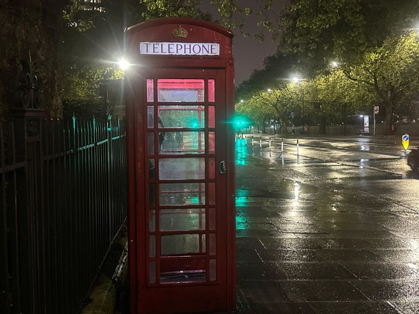 London: Private Black Cab Night Tour with Hotel Pick Up - Westminster Abbey and Buckingham Palace: Iconic Exteriors Without the Stress