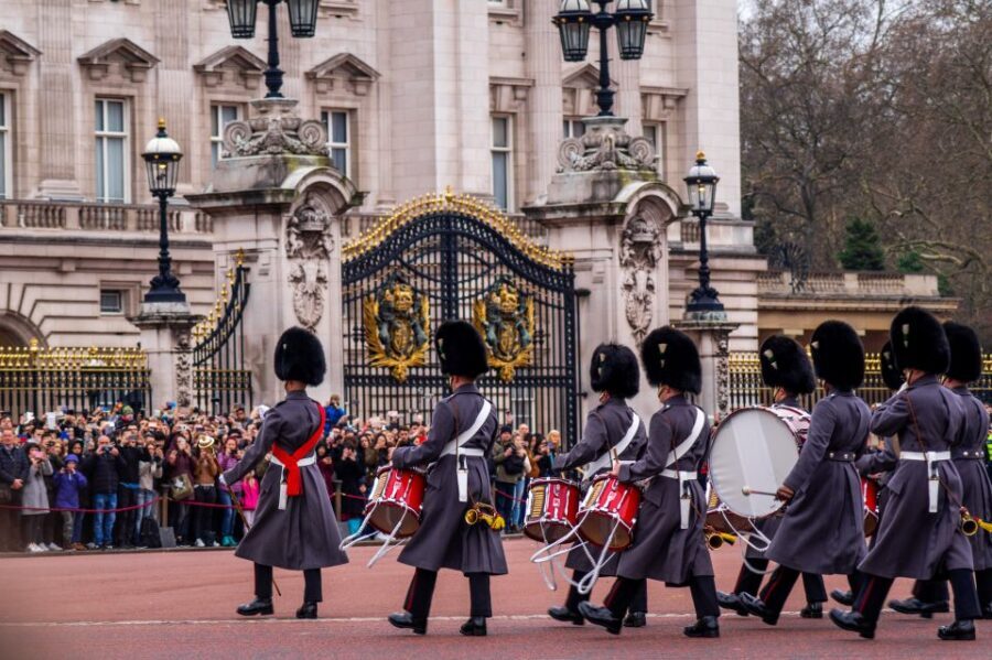 London: Private Guided Tour of Top Highlights by Car - Price and Value: When $537 Per Person Makes Sense