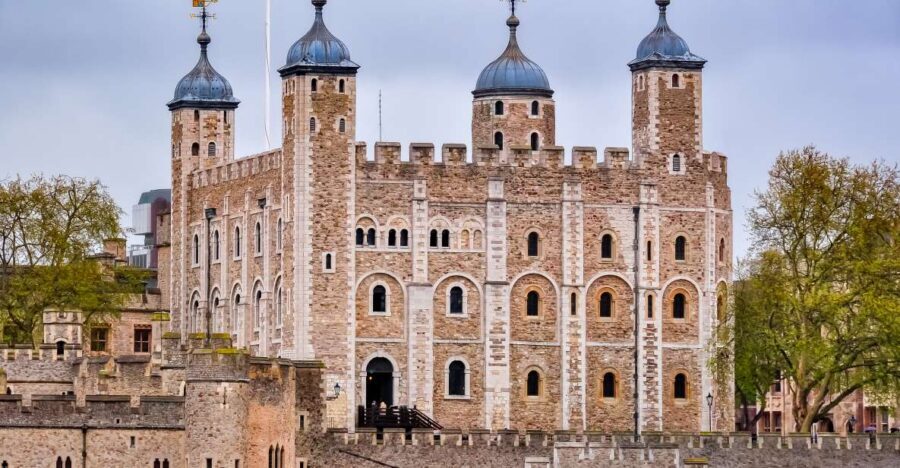 London: Private Guided Tour of Top Highlights by Car - Pickup, Car Comfort, and the Pace You’ll Feel Immediately