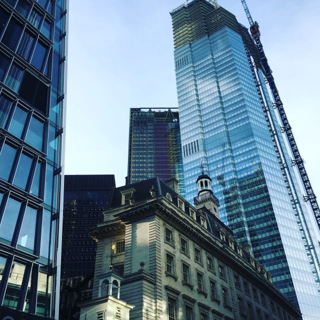 London: Private Intro Walk with a Local Guide - What a local guide adds (and what makes it feel worth it)