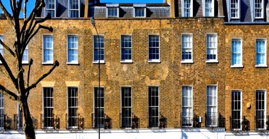 London Private Jewish History, Synagogues and Holocaust Tour - Bevis Marks Synagogue: an exterior that still carries weight
