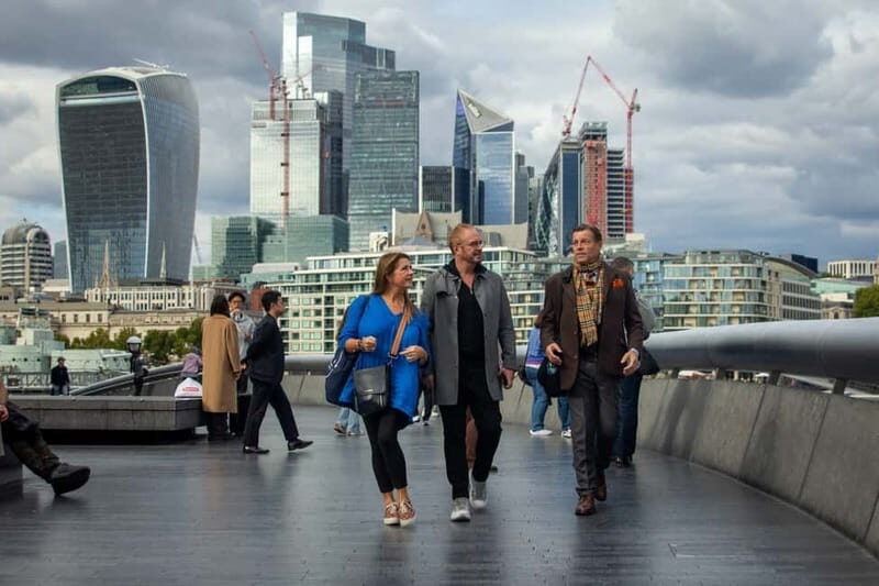 London: Private & Personalized Tour with a Local Insider - Tickets, transport, and the cost you should expect