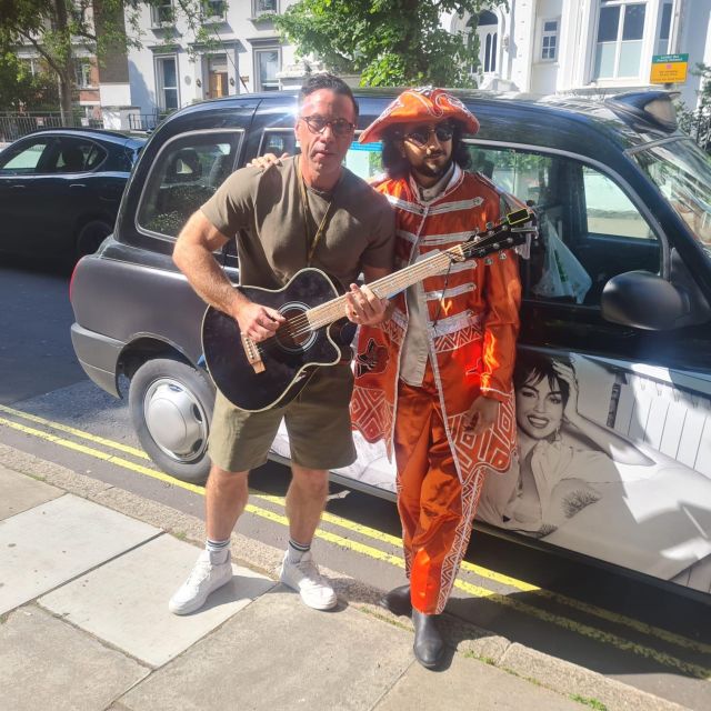 London: Rock N Roll Beatles Private Black Cab Tour - Gibson Garage London and the 10% off that actually saves money