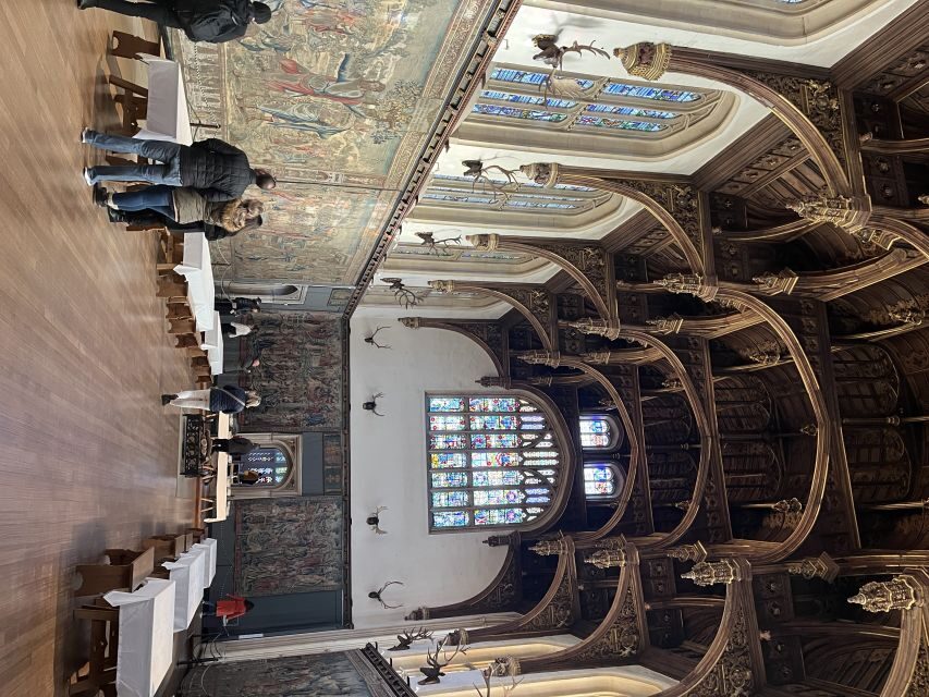 London: Royal Hampton Court Guided Tour with Afternoon Tea - Ann Boleyn’s Gatehouse and the jump to Baroque Fountain Court