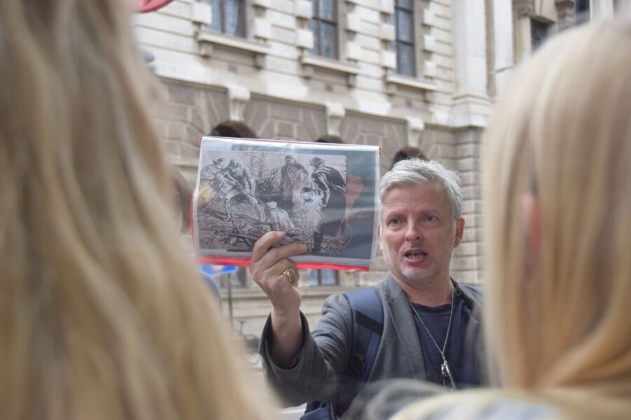 London: Serial Killers of London Guided Walking Tour - Meeting at Barbican: what to look for before you set off