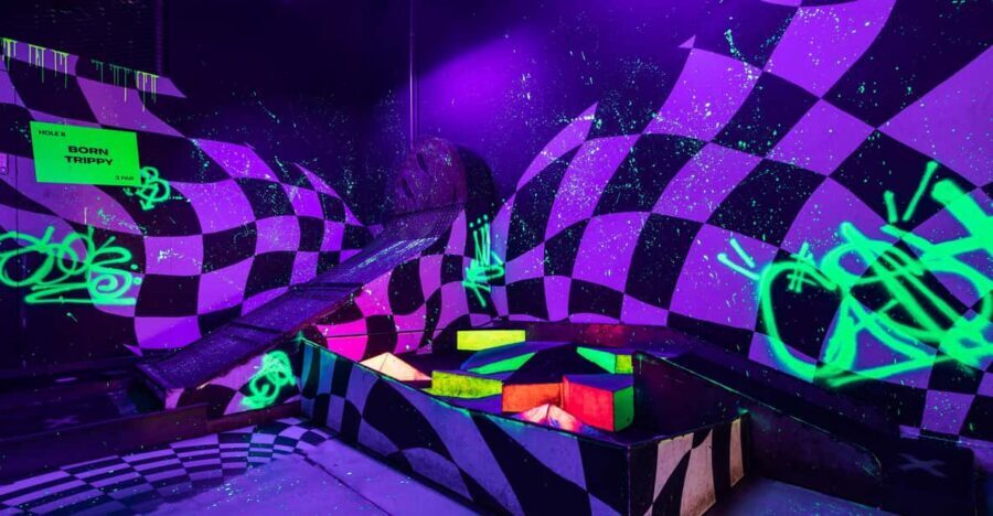 London: Shoreditch Junkyard Golf Tickets for 9 or 18 Holes - 90s Garage Scrapyard: slide off the roof through the 90s garage