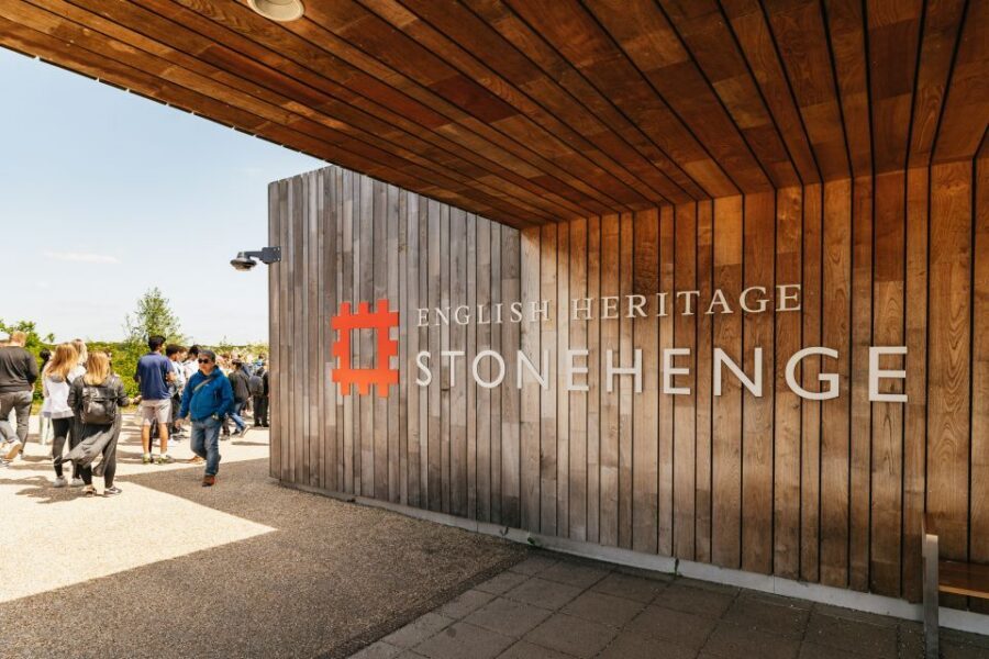 London: Stonehenge Morning or Afternoon Tour Optional Lunch - The shuttle to the stones vs walking the approach