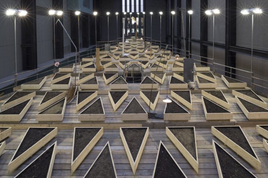London Tate Modern Museum - Guided Tour 8 guests 2,5h - How the Guide Connects Artists Like a Story