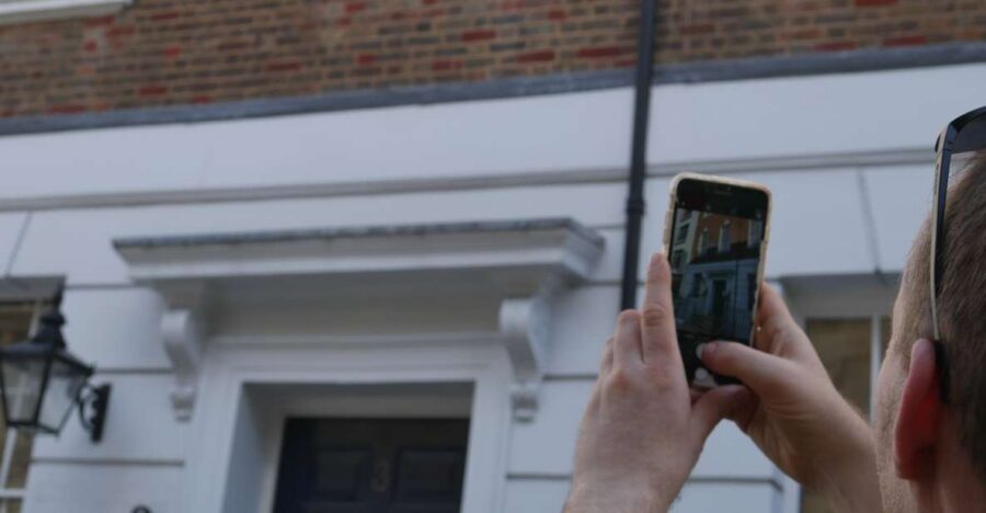 London: The Beatles Walking Tour of Soho and Mayfair - Where You Start: Piccadilly Circus Meets the Music-Scene Story