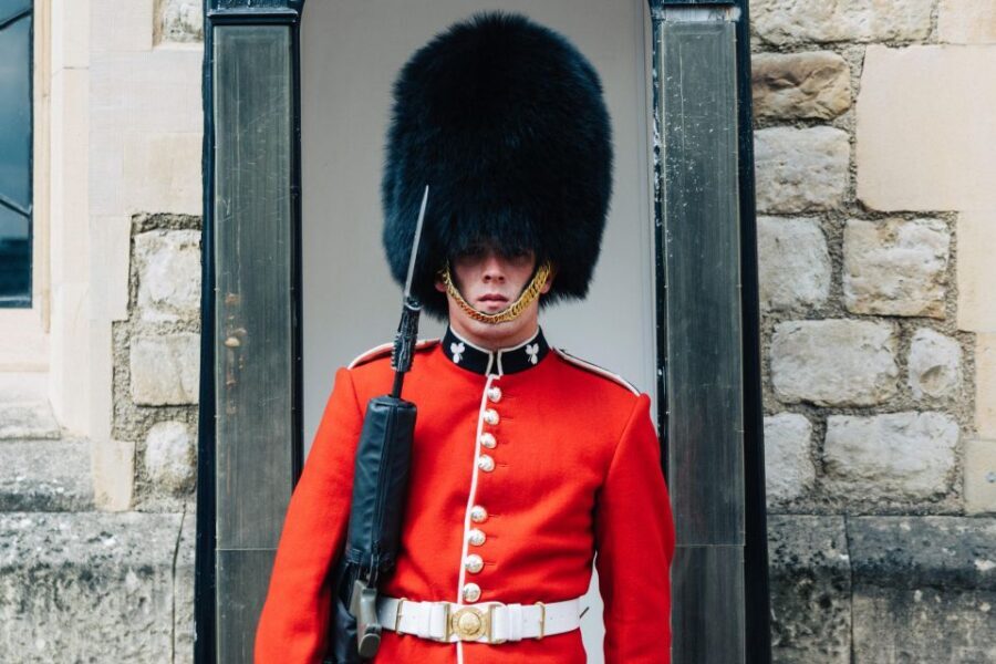 London: Tour with Private Guide - Walking the city from Tower of London to The Shard