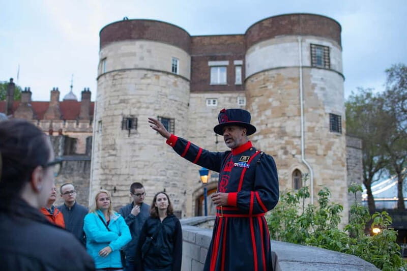 London: Tower of London After Hours Tour and Key Ceremony - The Yeoman Warder experience: why the guide is the main event