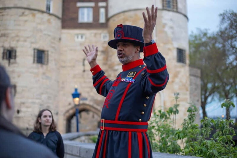 London: Tower of London After Hours Tour and Key Ceremony - Meeting at Tower Place: Starbucks check-in and the easy start