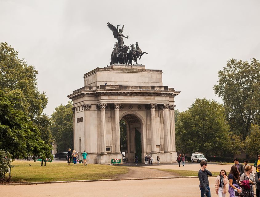 London: Wellington Arch Ticket - Balcony Views Toward Buckingham, the Parks, and Parliament