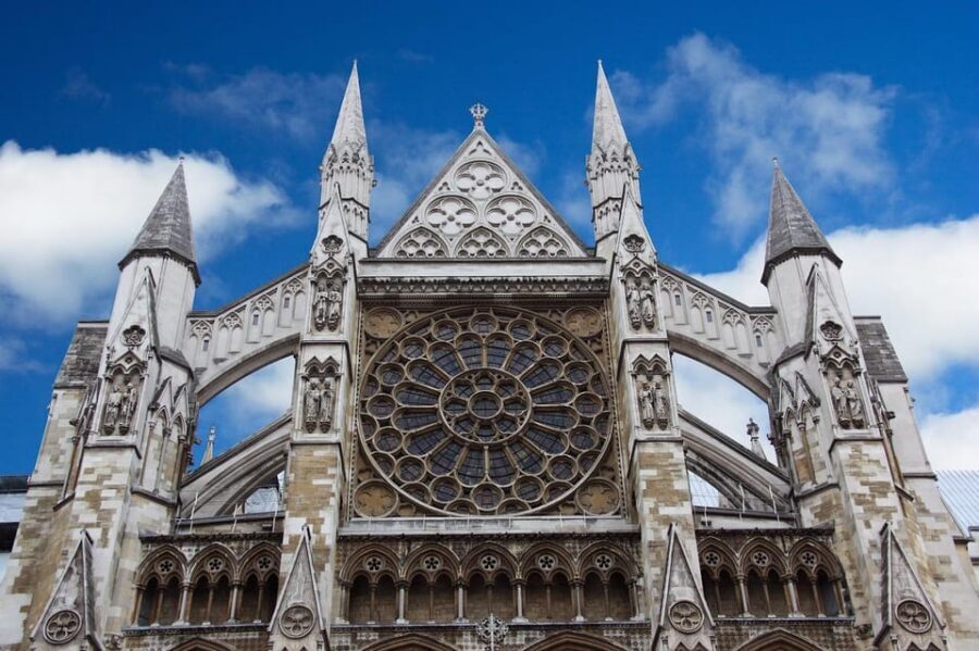 London: Westminster Abbey, Big Ben, Buckingham Palace Tour - Westminster Abbey priority entry: what the guided interior adds
