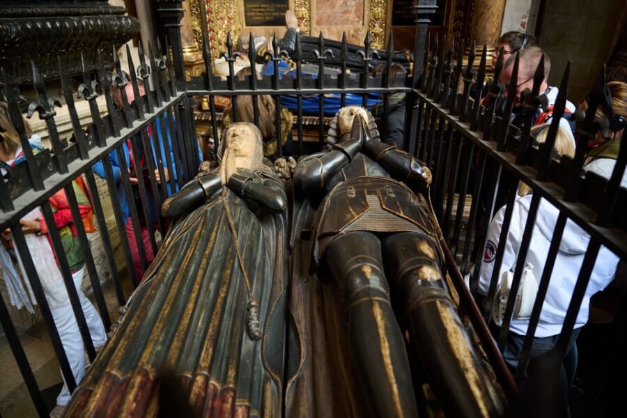 London: Westminster Abbey & Jubilee Galleries Guided Tour - Price and value: is $119.88 worth it?