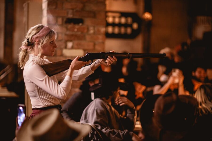 London: Wild West Saloon Immersive Cocktail Experience - Your 105 minutes, broken into real phases