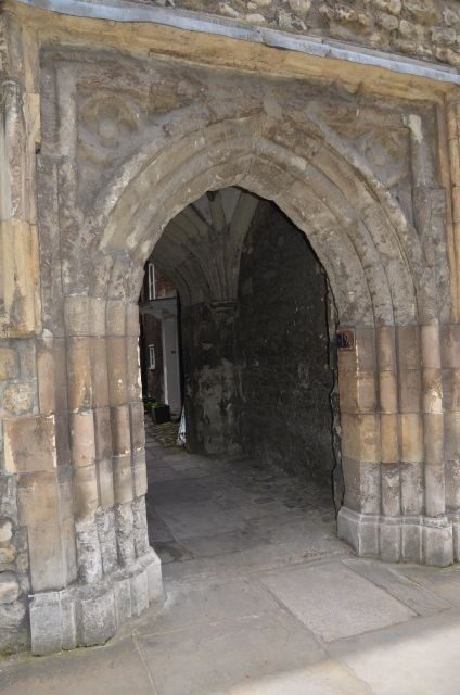 London's Hidden Treasures Tours by Black Taxi Cab - Henry VIII’s Royal Cow Shed and the weird-wonder London stops