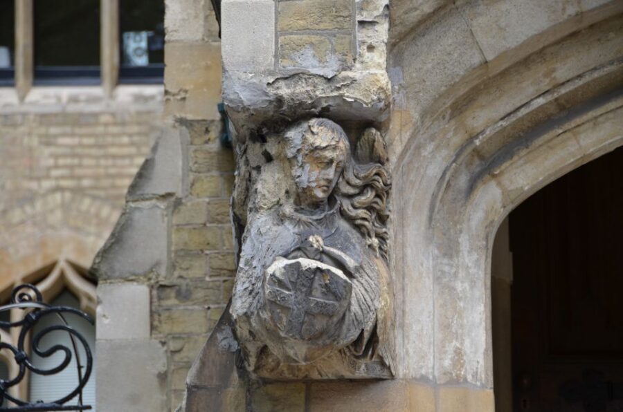 London's Hidden Treasures Tours by Black Taxi Cab - Roman London: mosaics, bathhouses, temples, and lost graveyards