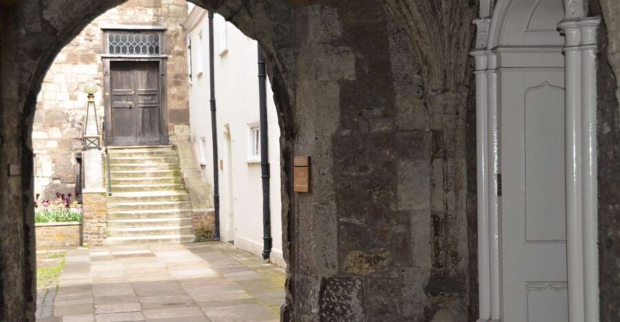 London's Hidden Treasures Tours by Black Taxi Cab - The route: famous monuments, then lesser-known stops