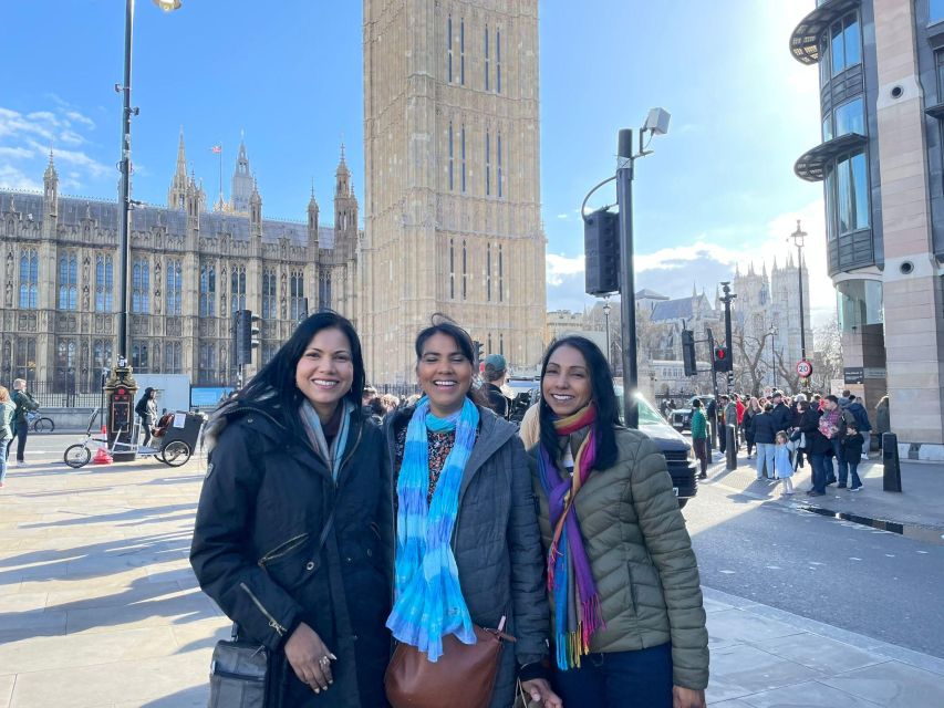 London’s Royal Family and Changing of the Guard Tour - Green Park to Spencer House and Lancaster House: Family Stories Before the Ceremony