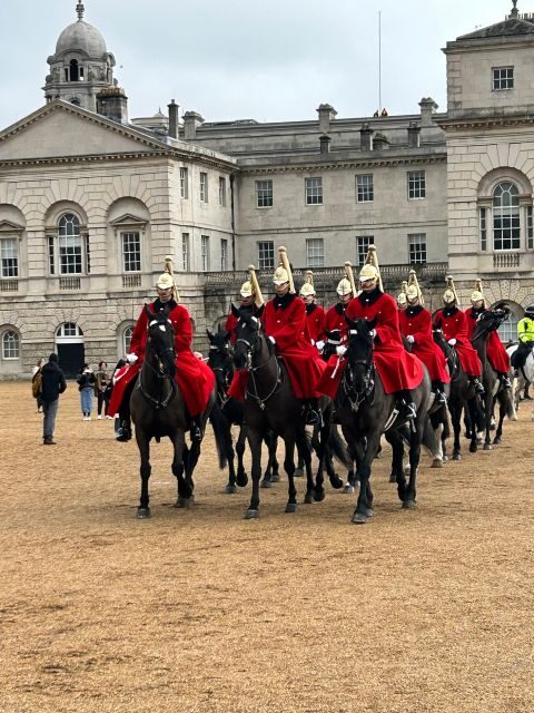 Majesty in Motion: Exploring Westminster's Royal Legacy - Practical comfort tips before you go