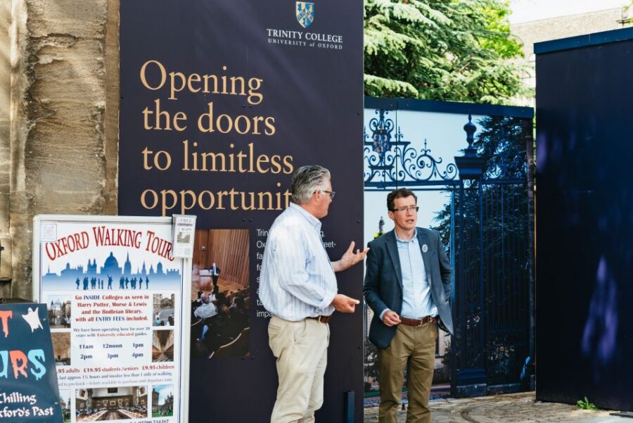 Oxford: City and University Tour, including college entry - Timing, Weather, and Seasonal Ghost Stories at Twilight
