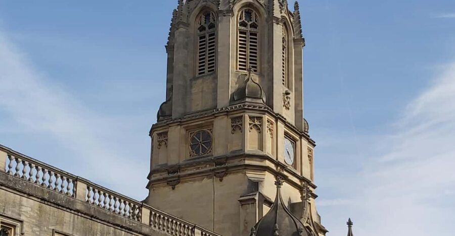 Oxford: Harry Potter Tour - New College Cloisters: Where Movie Atmosphere Meets Architectural Detail