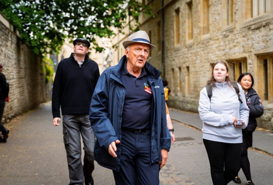 Oxford: Historic Pubs & Taverns Guided Walking Tour - The Bear Inn and The Lamb and Flag: where regulars become legends