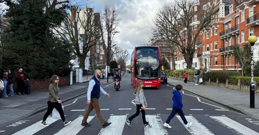 Private London Beatles Taxi Tour with Local Guide - The 3-hour plan: Abbey Road first, then the Beatles’ London heart